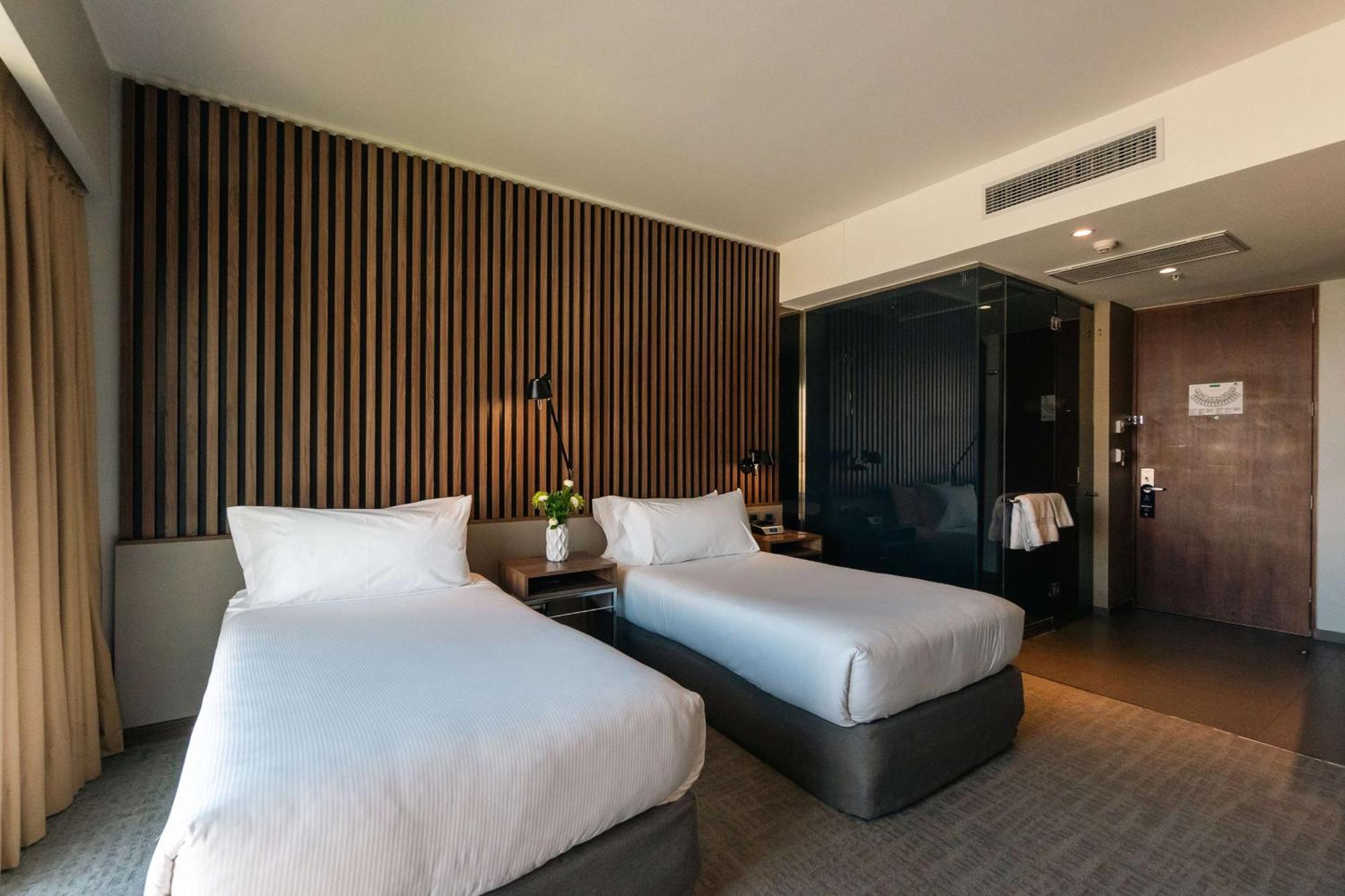 Doubletree By Hilton Santiago Kennedy, Chile Hotel Kültér fotó